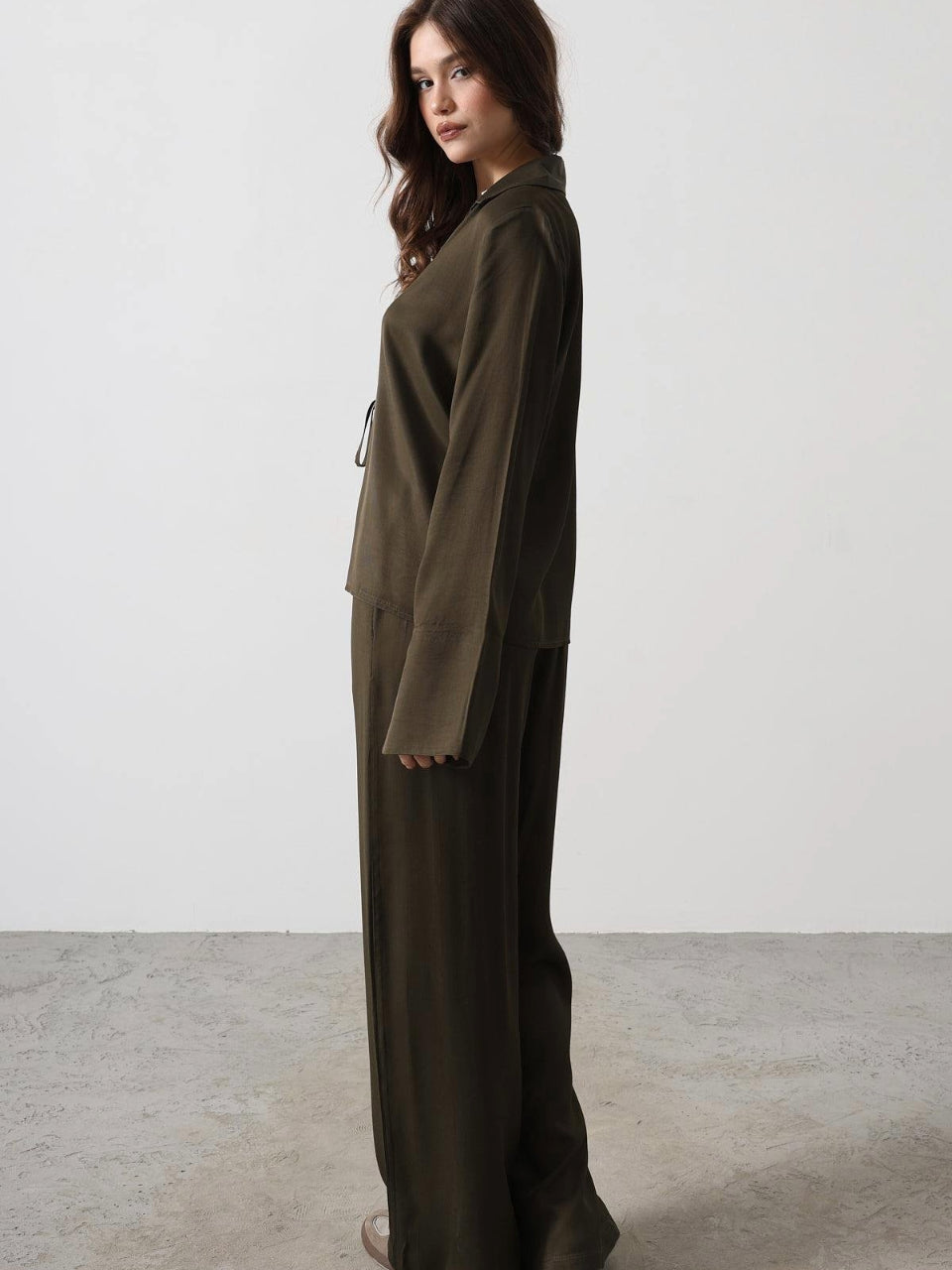 Front-Piped Blouse and Pants Set