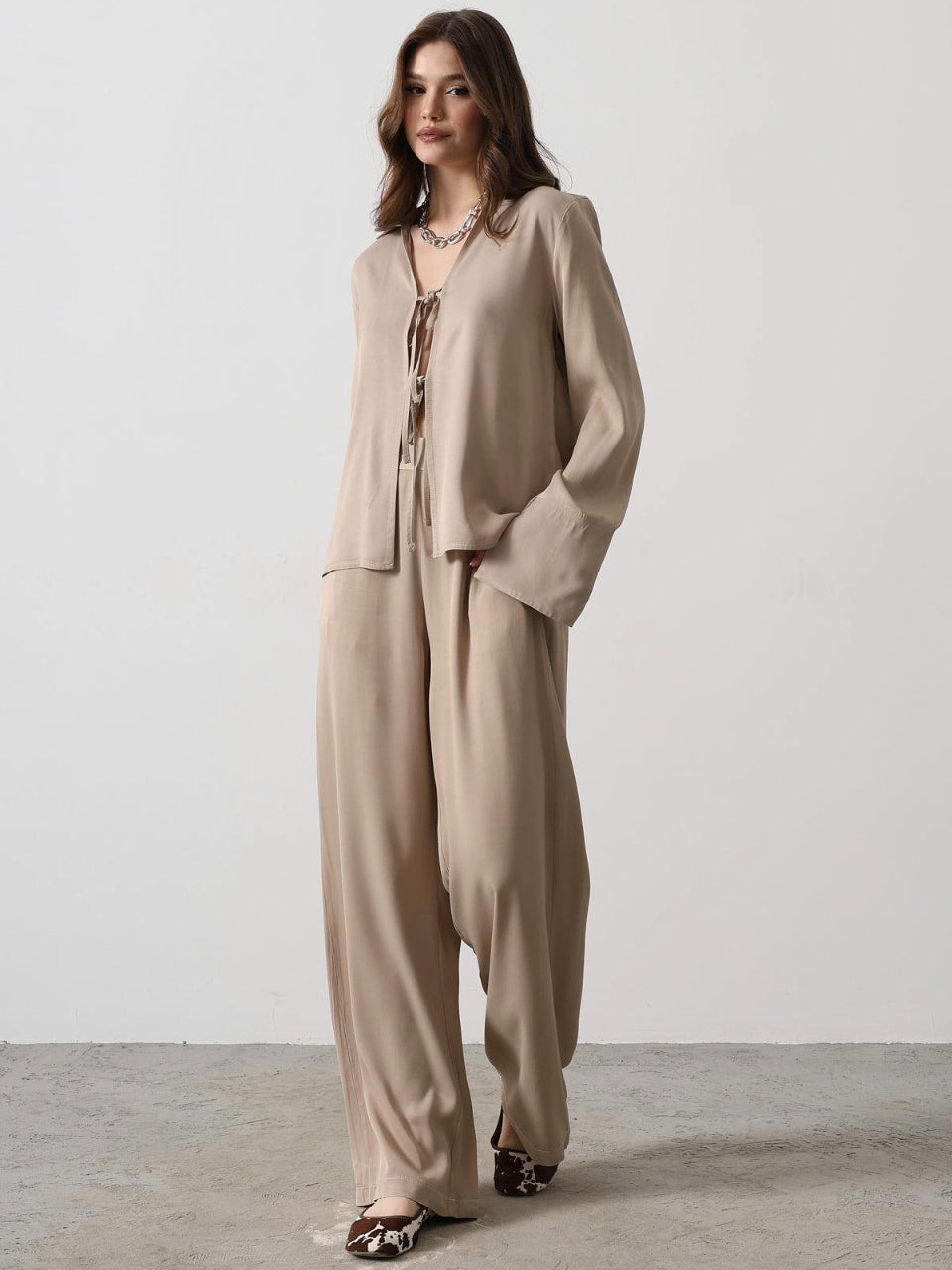 Front-Piped Blouse and Pants Set